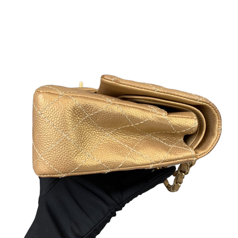 Classic Medium Flap Caviar Gold GHW