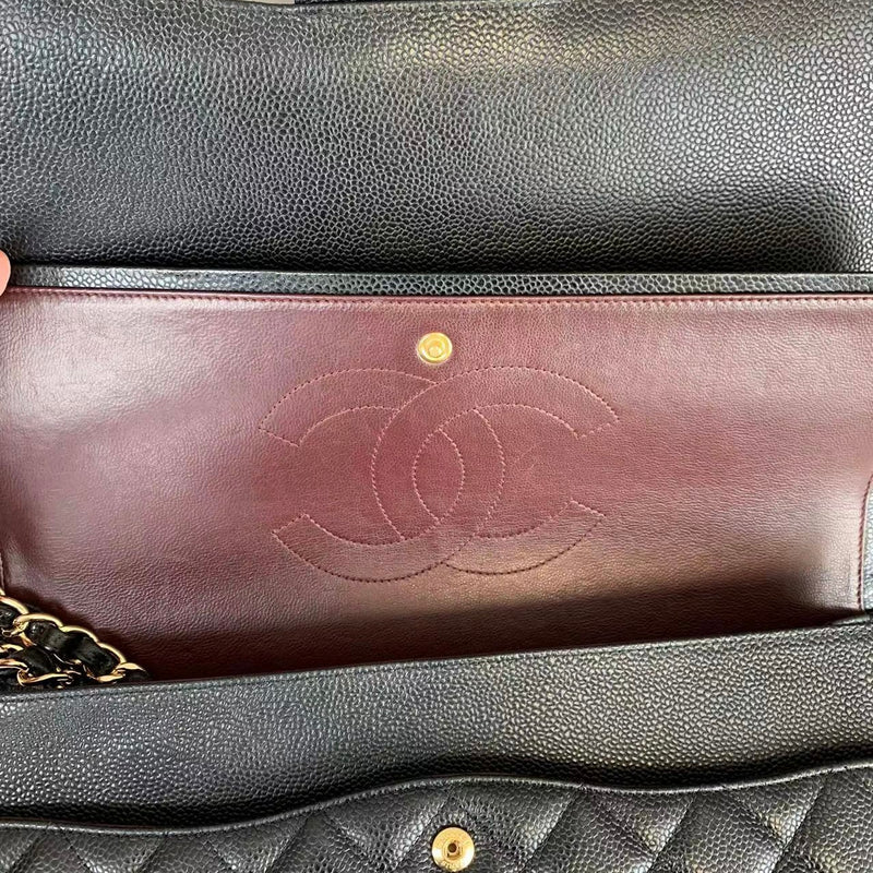 Classic Double Flap Caviar Maxi Black GHW