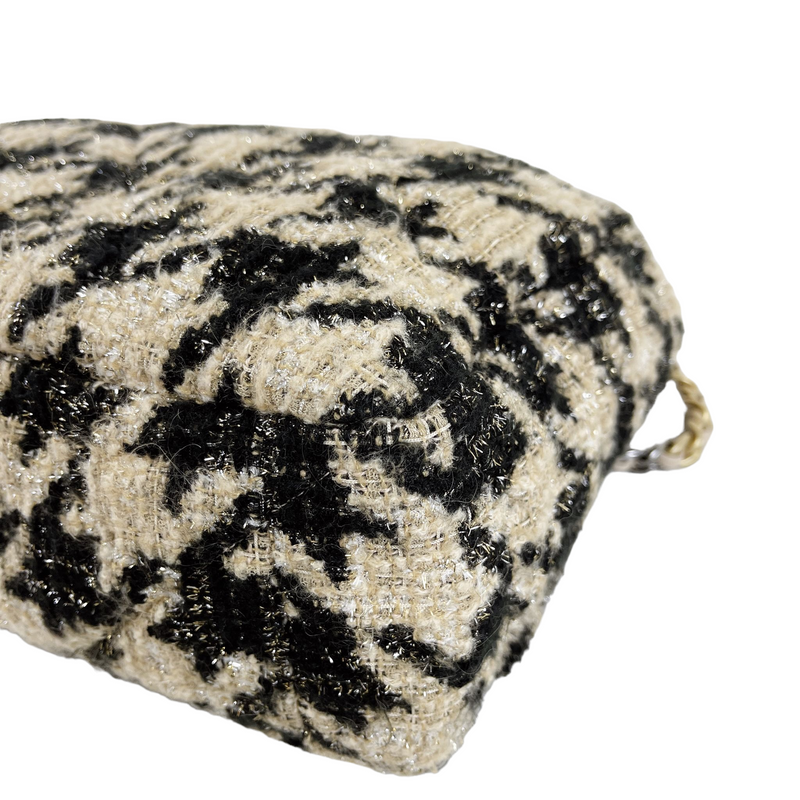 Chanel Houndstooth Tweed Bag - 6 For Sale on 1stDibs