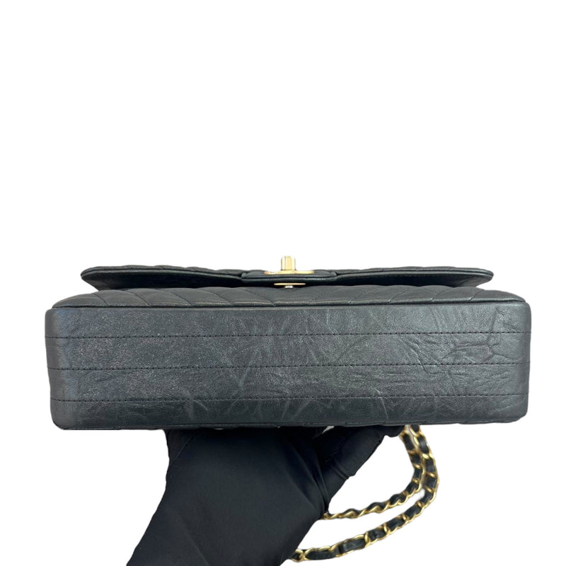 Classic Flap Medium Chevron Metallic Calfskin Black GHW