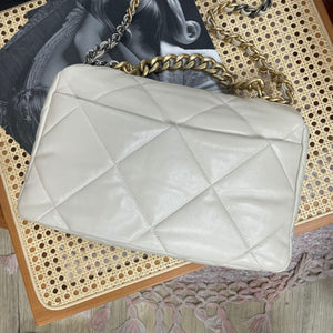 Chanel 19 Large Lambskin Light Beige GHW