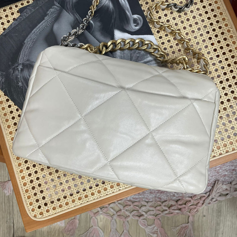 Chanel 19 Large Lambskin Light Beige GHW