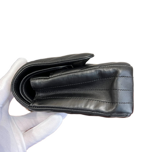 Medium Classic Chevron Calfskin Black GHW