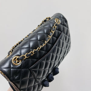 Classic Flap Medium Lambskin Black GHW