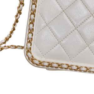 Chained Medium Caviar Quilted Vanity Case White GHW
