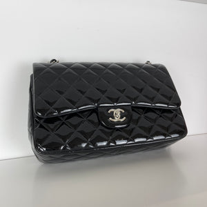 Double Flap Jumbo Quilted Patent in Black SHW