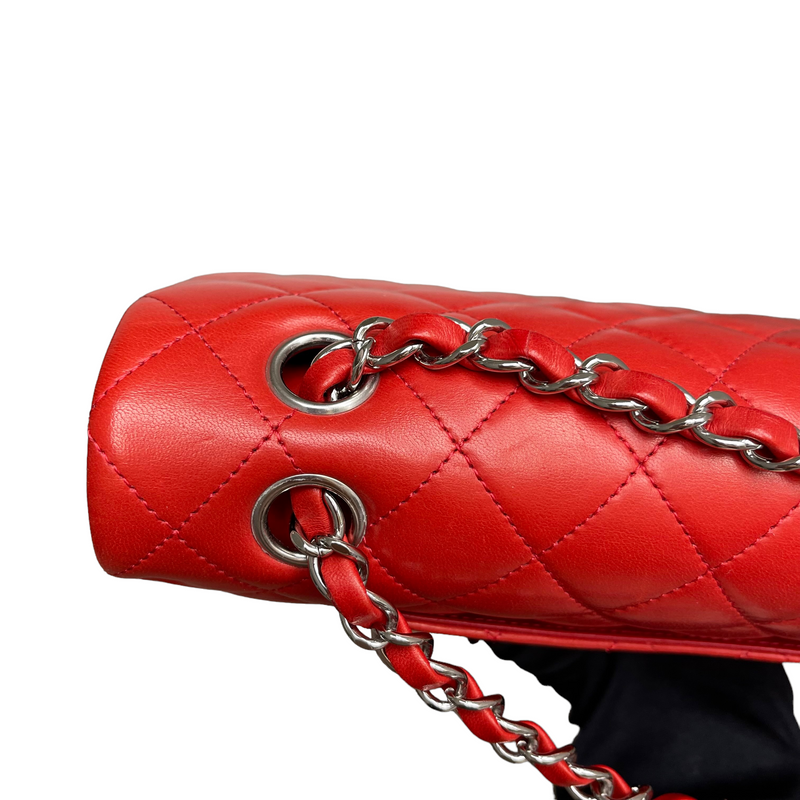 Medium Classic Double Flap Lambskin Red SHW