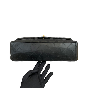 Classic Single Flap Maxi Lambskin Black GHW