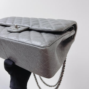 Jumbo Classic Double Flap Caviar Iridescent Dark Grey RHW