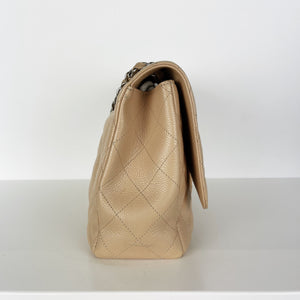 Single Flap Jumbo in Beige Caviar with SHW