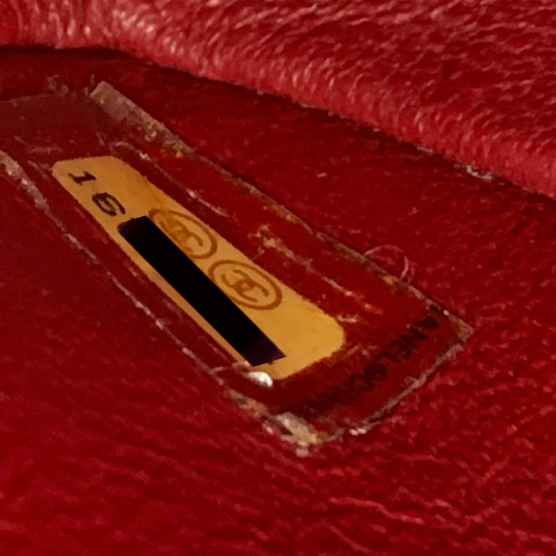 Classic Flap Caviar Medium Red SHW