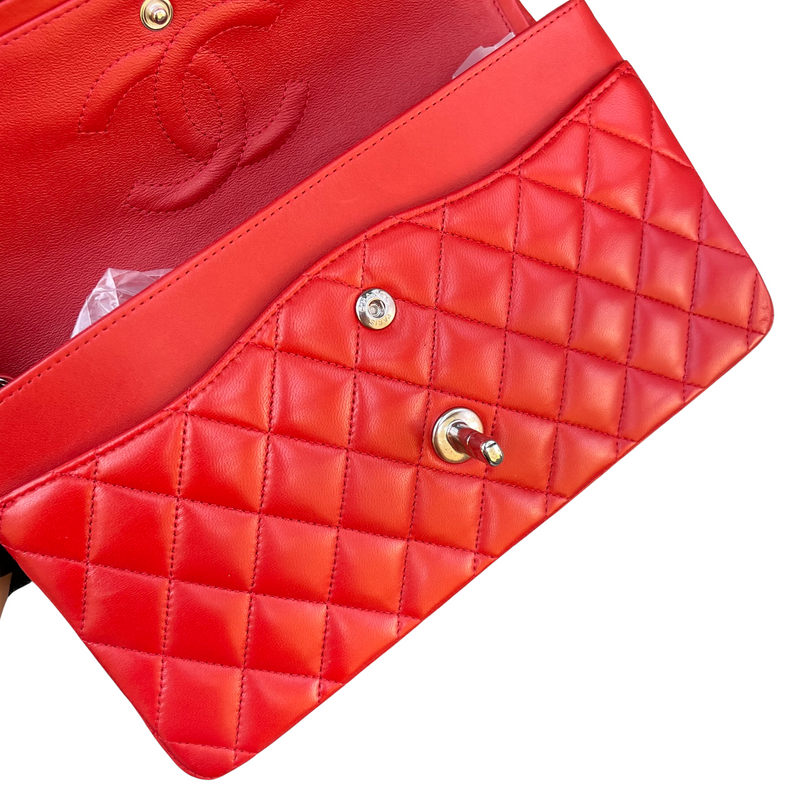 Classic Medium Flap Lambskin Flap Red SHW