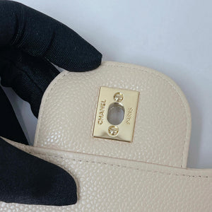 Double Flap Jumbo Caviar Beige GHW