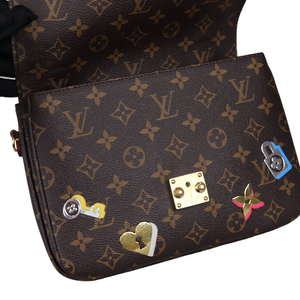 Pochette Metis Monogram Love Lock GHW