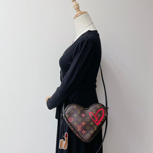 Fall In Love Sac Coeur Monogram