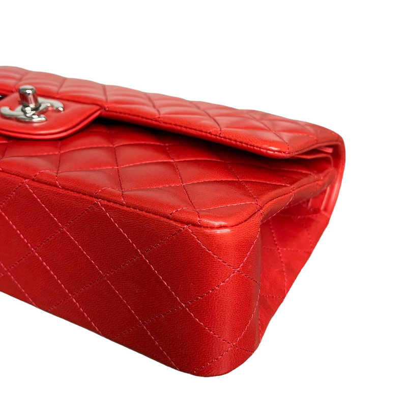 Medium Classic Double Flap Lambskin Red SHW