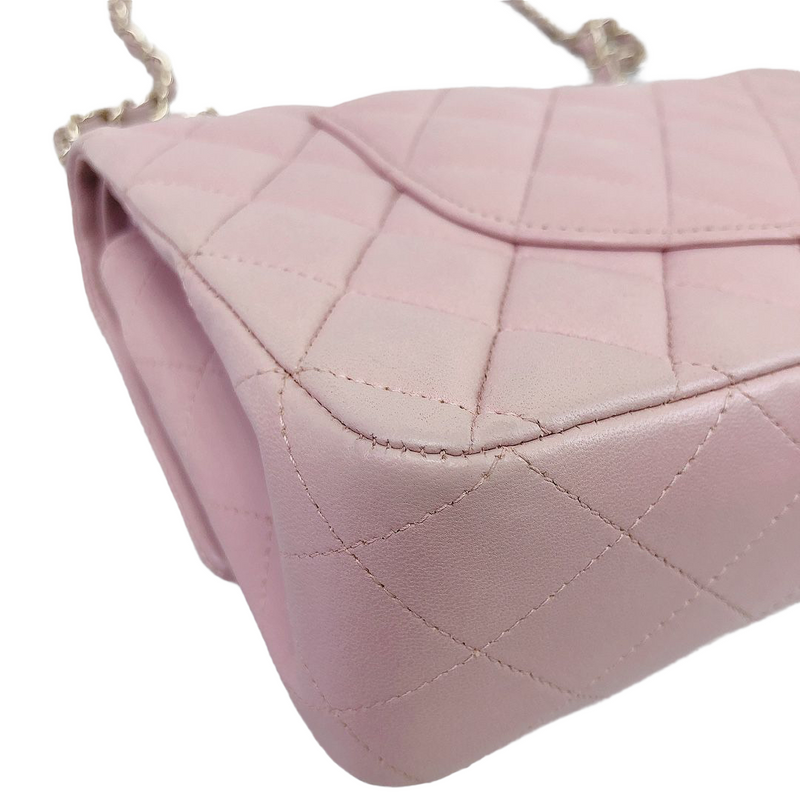 Classic Flap Medium Lambskin Pink GHW