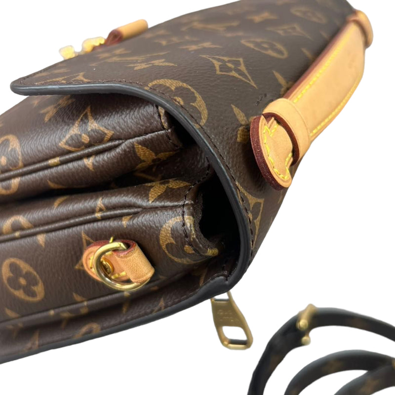 Monogram Classic Pochette Métis GHW