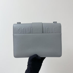 Montaigne Ultra Matte Grained Grey