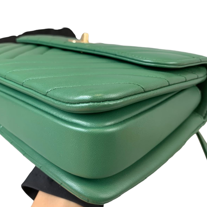 Small Trendy CC Flap Lambskin Green GHW