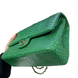 Classic Flap Medium Python Green LGHW