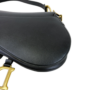 Medium Saddle Calfskin Black GHW