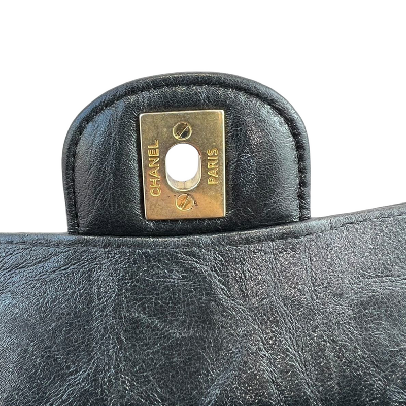 Classic Flap Medium Chevron Metallic Calfskin Black GHW