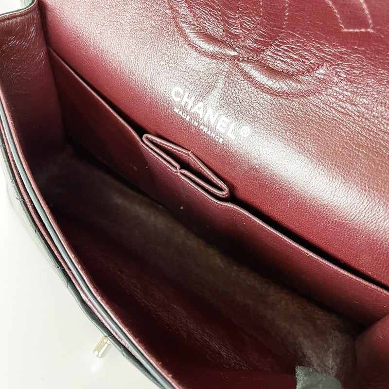 Classic Flap Medium Lambskin Black SHW