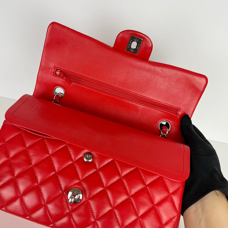 Classic Flap Medium Lambskin Red SHW