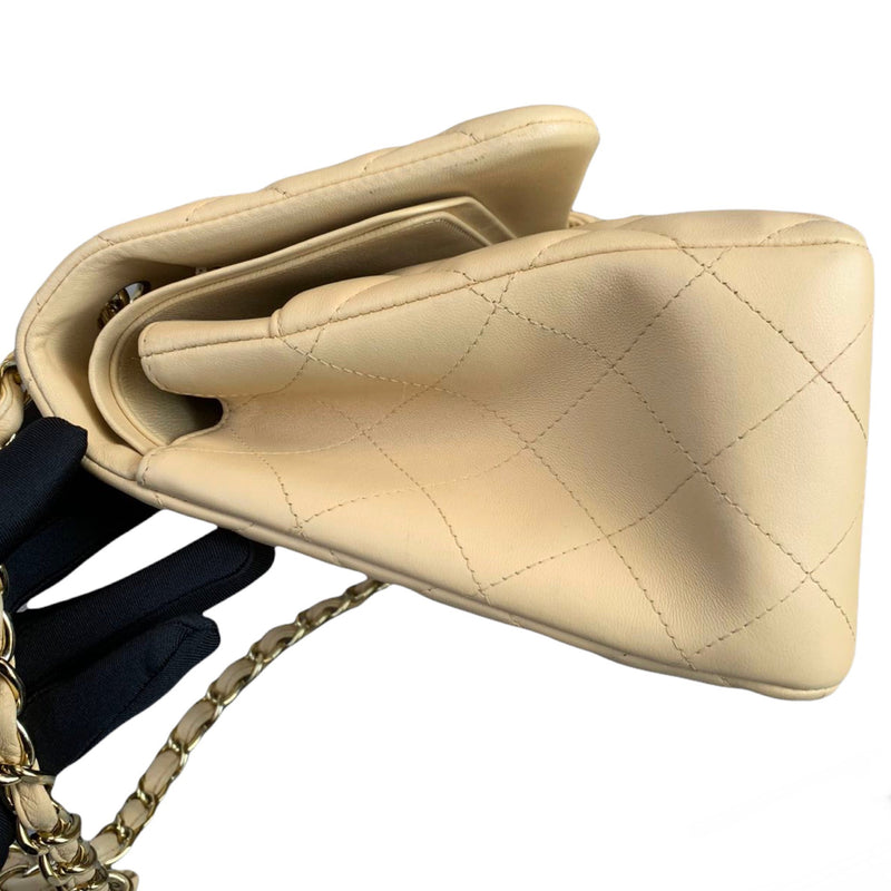 Classic Double Flap Jumbo Lambskin Beige GHW