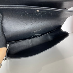 Double Flap Jumbo Quilted Patent in Black SHW