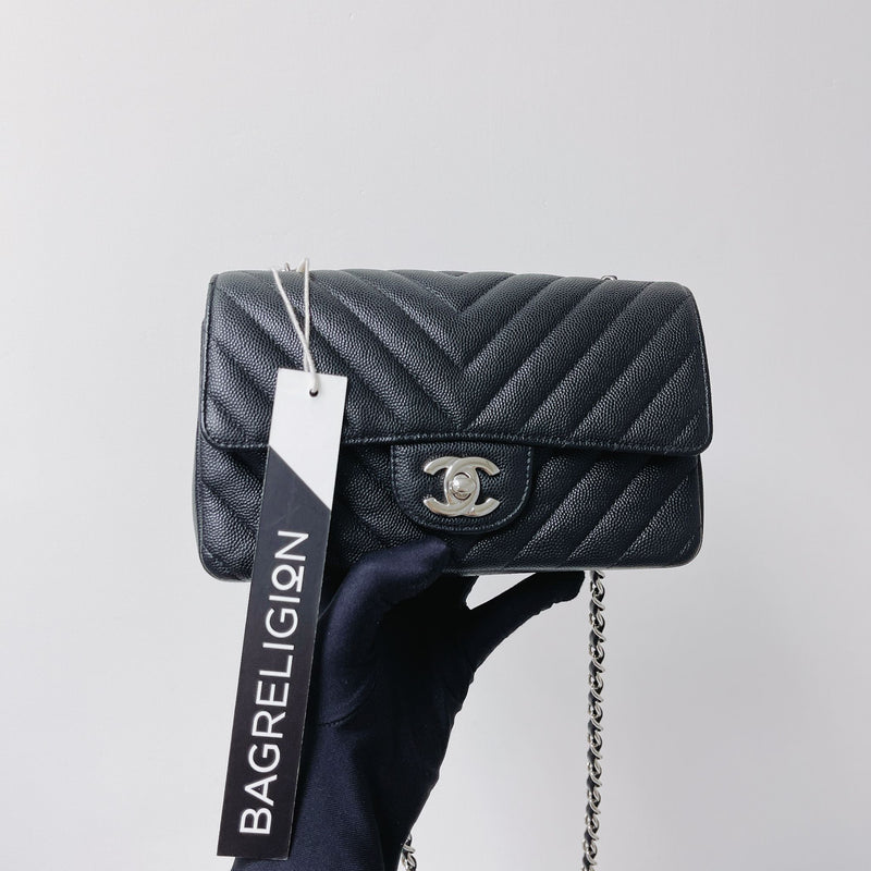 Mini Flap Bag Chevron Caviar Black SHW
