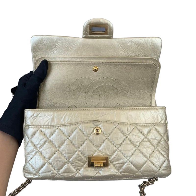 Classic Reissue 225 Calfskin Gold GHW
