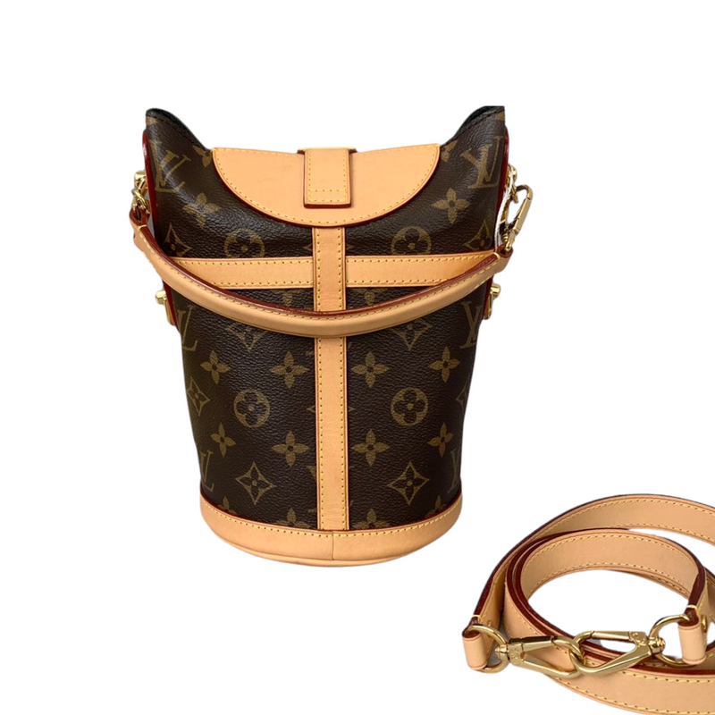 Lv monogram 2025 duffle bag