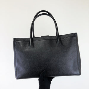 Executive Cerf Tote Caviar Black SHW