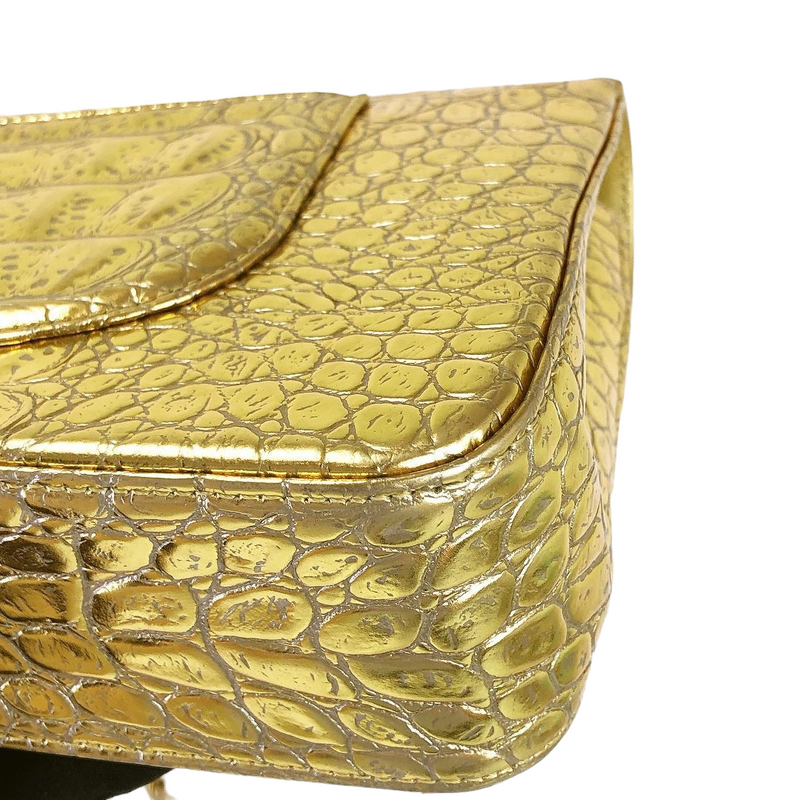 Embossed Calfskin Medium Classic Gold GHW