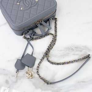 Medium CC Filigree Caviar Vanity Grey SHW