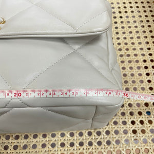 Chanel 19 Large Lambskin Light Beige GHW