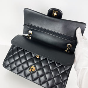 Classic Flap Medium Lambskin Black GHW