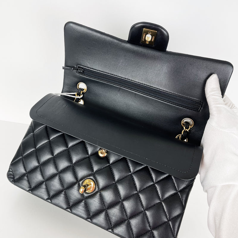 Classic Flap Medium Lambskin Black GHW