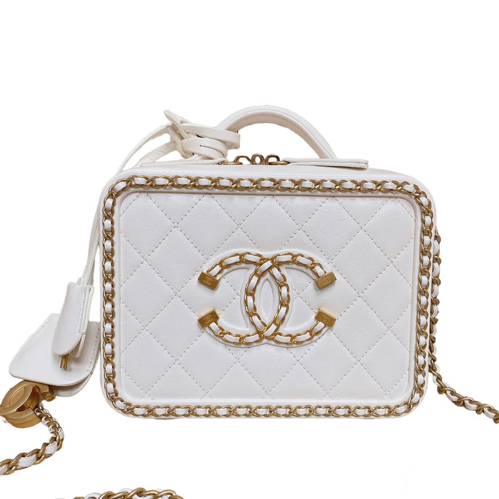 Chained Medium Caviar Quilted Vanity Case White GHW