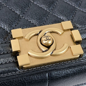 Boy Medium Calfskin Pearl Charcoal GHW