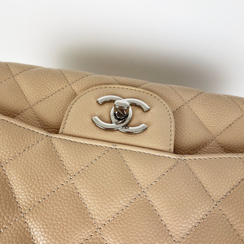 Single Flap Jumbo in Beige Caviar with SHW