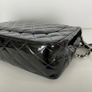 Double Flap Jumbo Quilted Patent in Black SHW