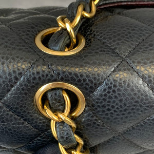 Medium Classic Flap Caviar Black GHW