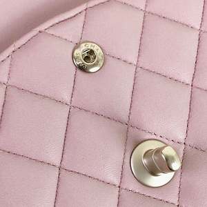 Classic Flap Medium Lambskin Pink GHW