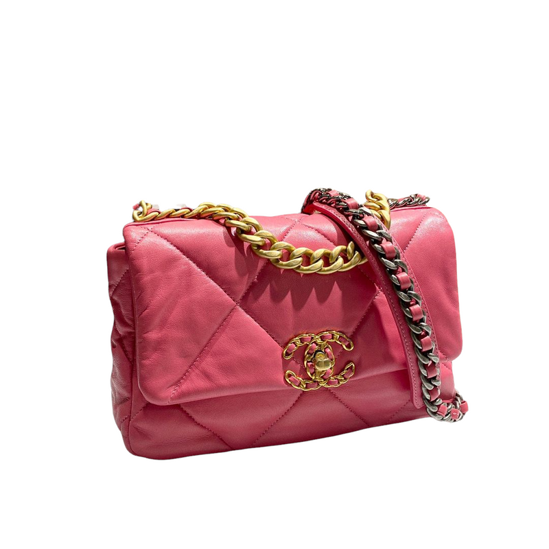 Chanel 19 Flap Bag In Light Rose Lambskin With Gold Hardware in