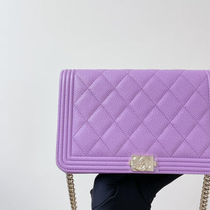 Boy Wallet on Chain Caviar Lilac LGHW