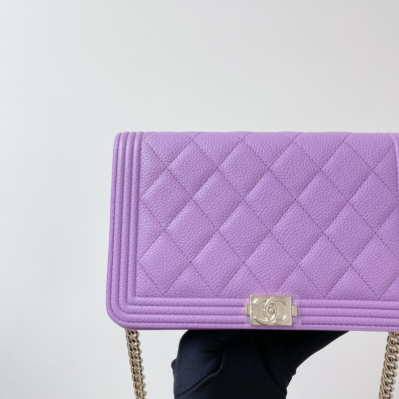 Boy Wallet on Chain Caviar Lilac LGHW