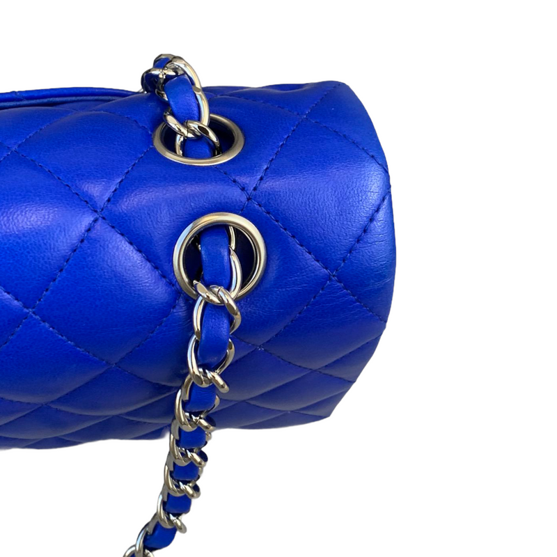 Classic Flap Medium Lambskin Blue SHW